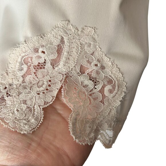 Vintage Shadowline Half Slip Large Tall Beige Nylon Lace Trim 27" USA Made - Picture 3 of 8